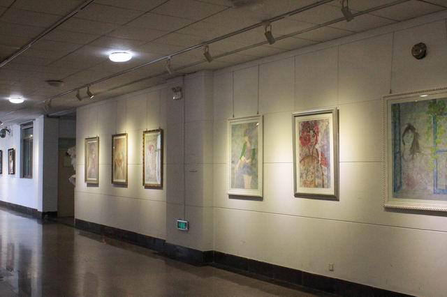 太阳成tyc7111cc举办SRT作品汇报展和太行山油画风景写生展